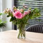 Brievenbus Boeket roze sfeer